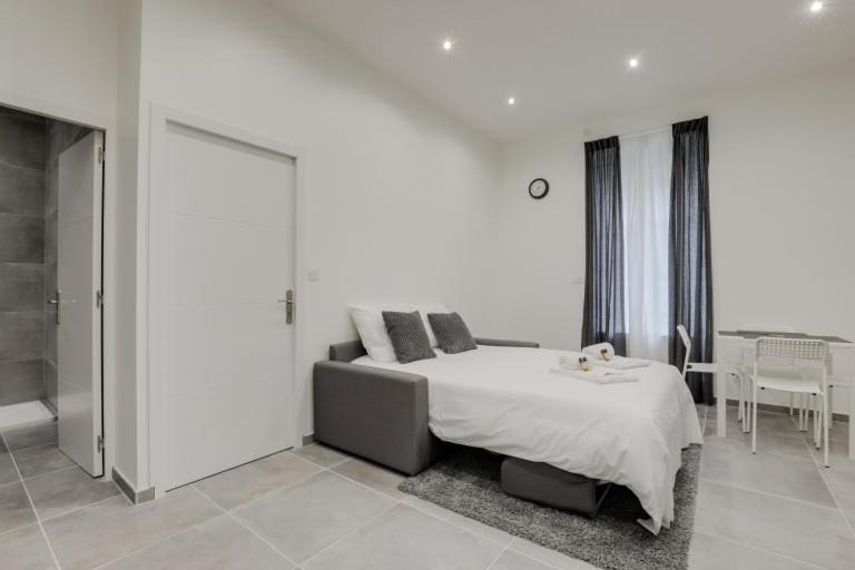 Ferienwohnung Guestready - 1-Br, 5 Minutes From Train Station Lyon Exterior foto